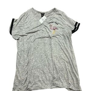 NWT Torrid Gray Tee Embroidery Pink Flamingo Sequin Design Vacation Plus Size 4